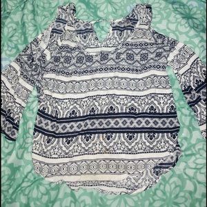 Over the shoulder top